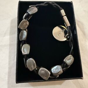 BRAVE Elegant Silver and Black Bracelet